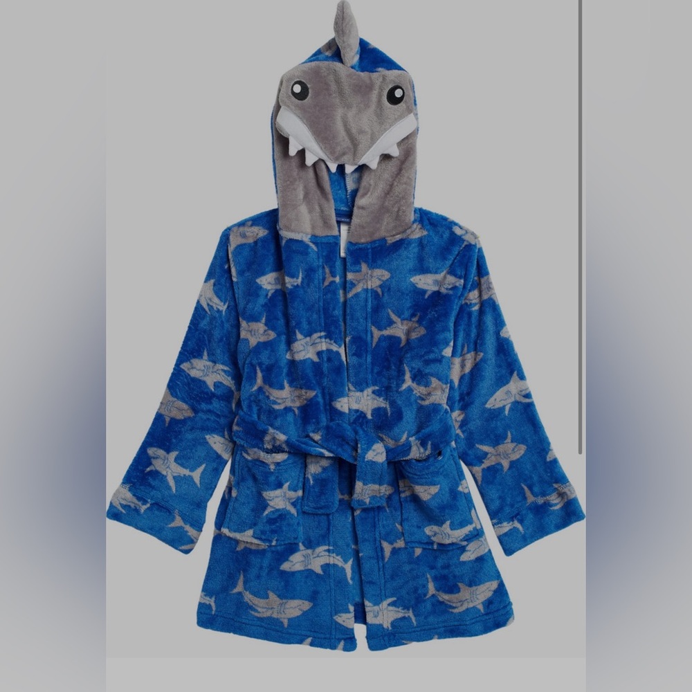 Saint Eve Beach Cover Up or Robe Shark 🦈